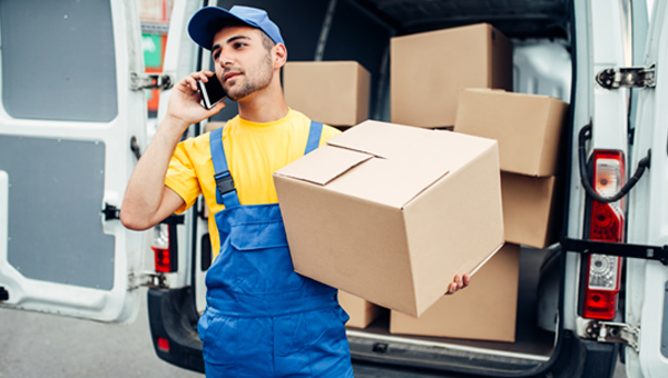 5 reasons to hire a professional mover for your next move
